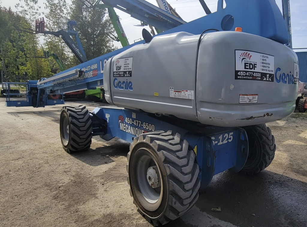 Genie S125 Nacelle télescopique 125' carburant