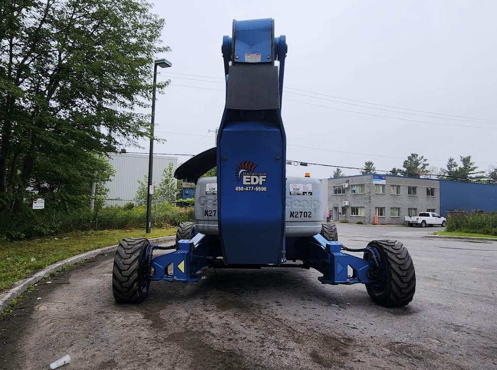 Genie ZX-135/70 Nacelle articulée 135' carburant